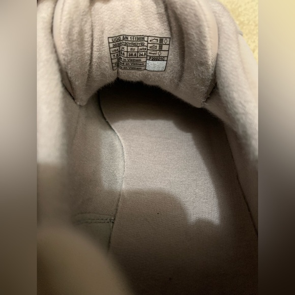 NWOT UGG women’s FLEX SLIP SNEAKER shoes - Picture 5 of 12